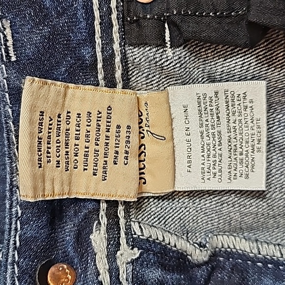 Miss Me Easy Bootcut Jeans.👢Womens: Waist 28x33 Inseam. - Picture 9 of 12